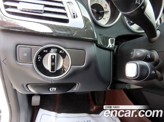 Mercedes-Benz CLS-Class 2015 — photo 12