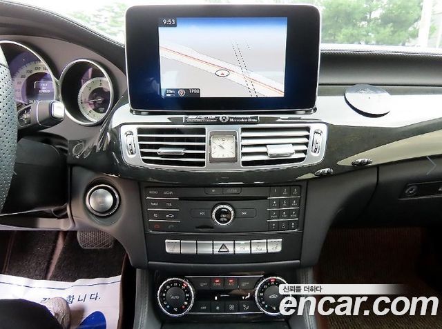 Mercedes-Benz CLS-Class 2015 — photo 13
