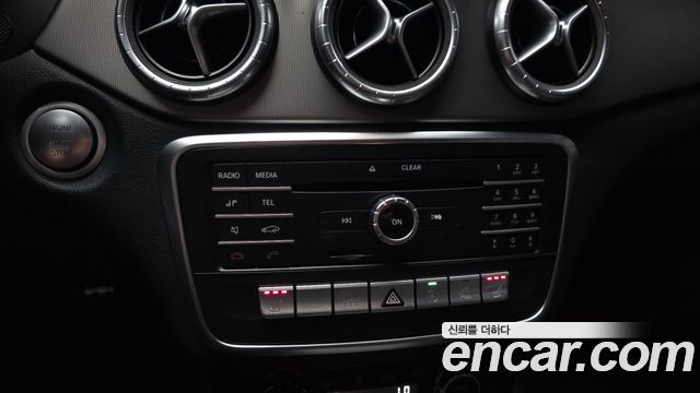 Mercedes-Benz CLA-Class 2019 — photo 22
