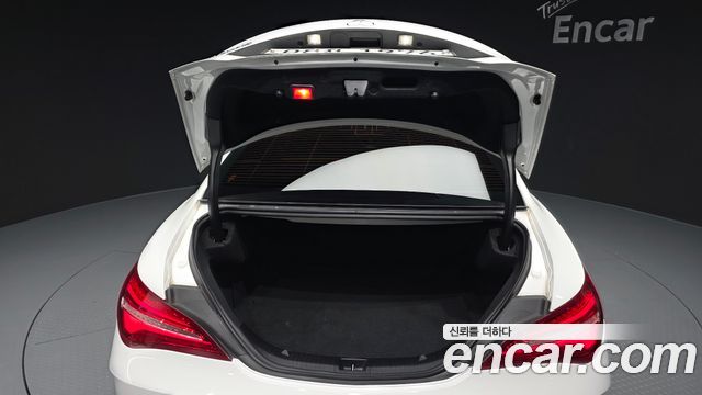 Mercedes-Benz CLA-Class 2019 — photo 30