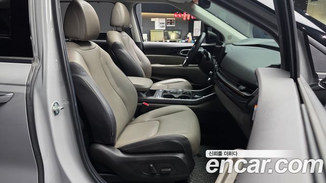 Kia Canival 2025 — photo 17