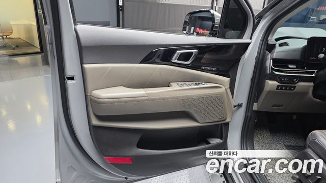 Kia Canival 2025 — photo 14