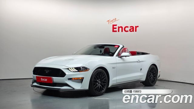 Ford Mustang 2022 — photo 1