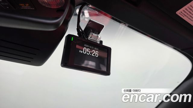 Ford Mustang 2022 — photo 24