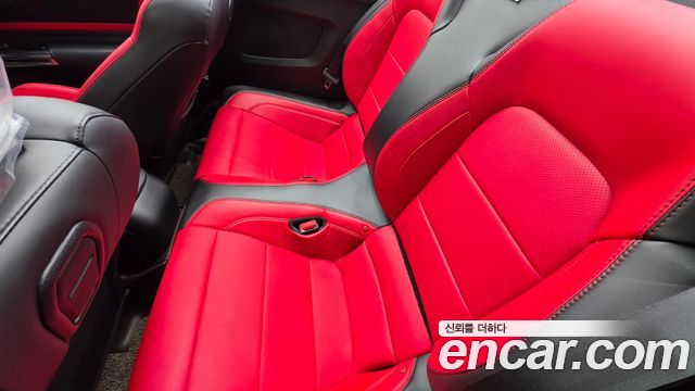 Ford Mustang 2022 — photo 25