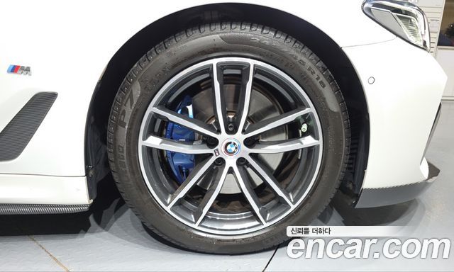 BMW 5-Series 2023 — photo 7