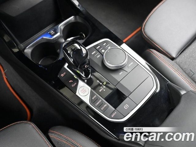 BMW 1-Series 2020 — photo 9