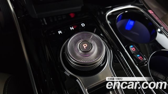 Kia Canival 2022 — photo 12