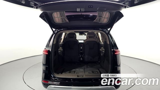 Kia Canival 2022 — photo 26