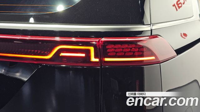 Kia Canival 2022 — photo 9
