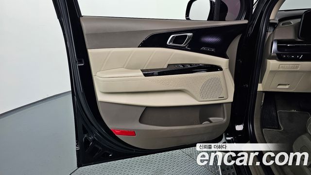 Kia Canival 2022 — photo 14