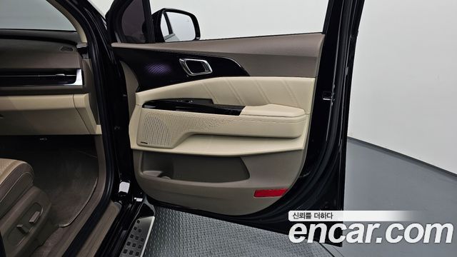 Kia Canival 2022 — photo 15