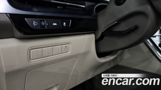 Kia Canival 2022 — photo 27