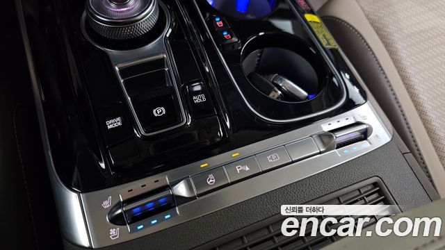 Kia Canival 2022 — photo 35