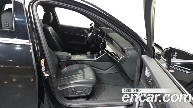 Audi A6 2020 — photo 11