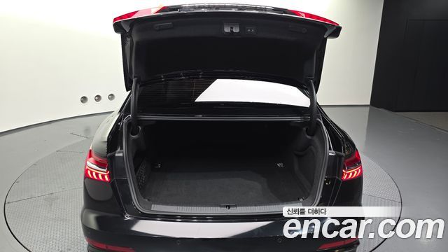 Audi A6 2020 — photo 20
