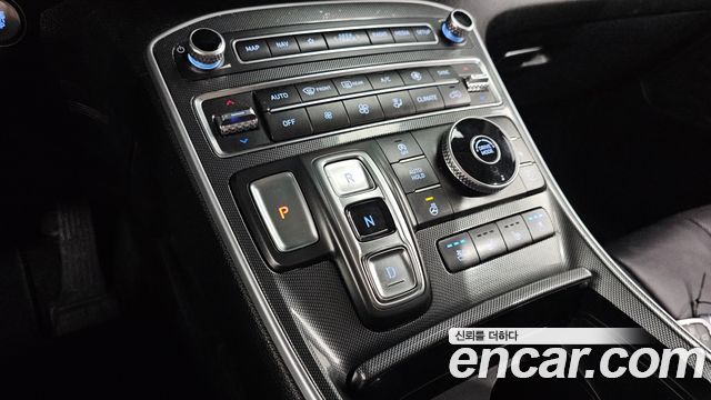 Hyundai Santafe 2021 — photo 12