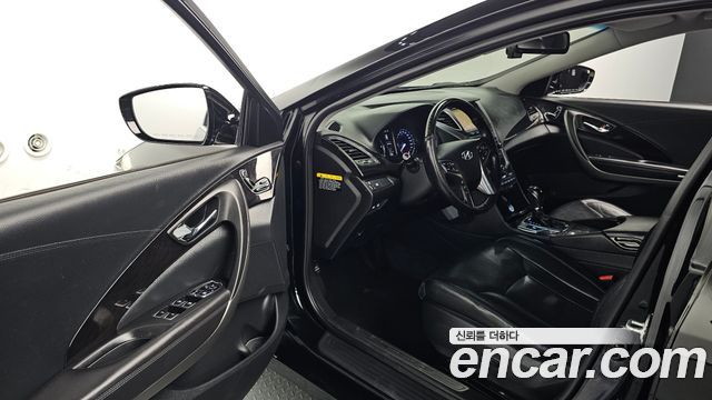 Hyundai Grandeur 2016 — photo 10