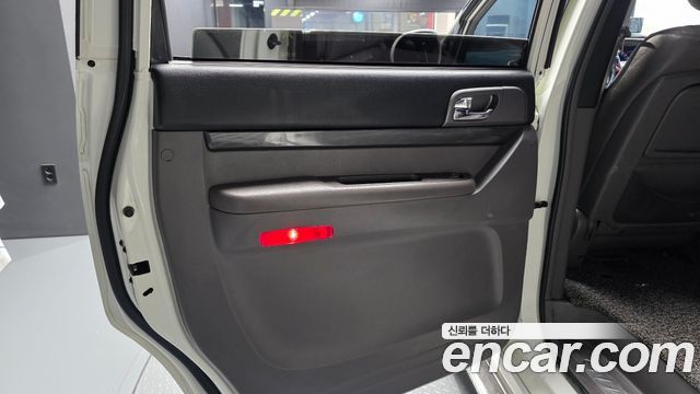 KG Mobility KORANDO 2014 — photo 15