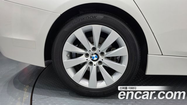 BMW 3-Series 2018 — photo 5