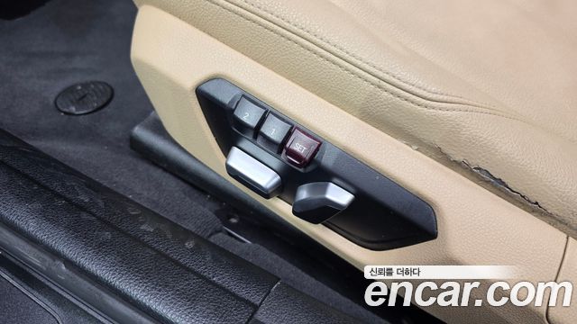 BMW 3-Series 2018 — photo 15