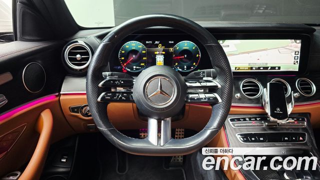 Mercedes-Benz E-Class 2021 — photo 20