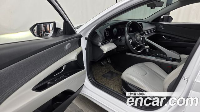 Hyundai AVANTE 2021 — photo 13