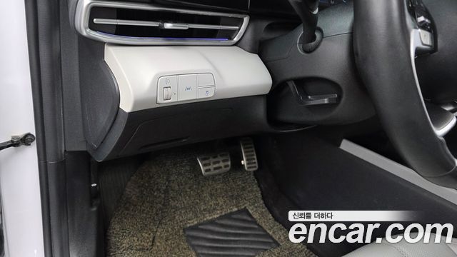 Hyundai AVANTE 2021 — photo 24