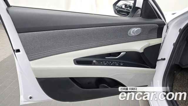 Hyundai AVANTE 2021 — photo 14