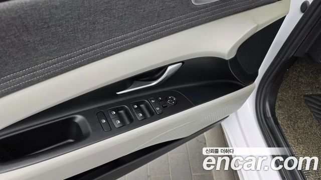 Hyundai AVANTE 2021 — photo 27