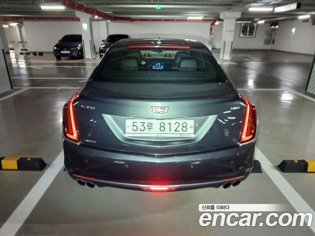 Cadillac CT6 2017 — photo 2