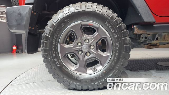 Jeep Wrangler 2010 — photo 5