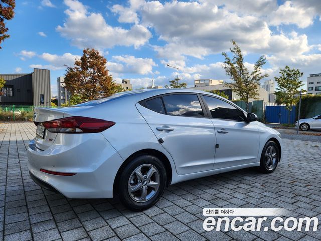 Hyundai AVANTE 2016 — photo 5