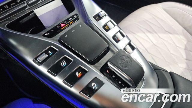 Mercedes-Benz AMG GT 2022 — photo 12