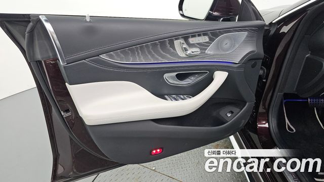 Mercedes-Benz AMG GT 2022 — photo 14