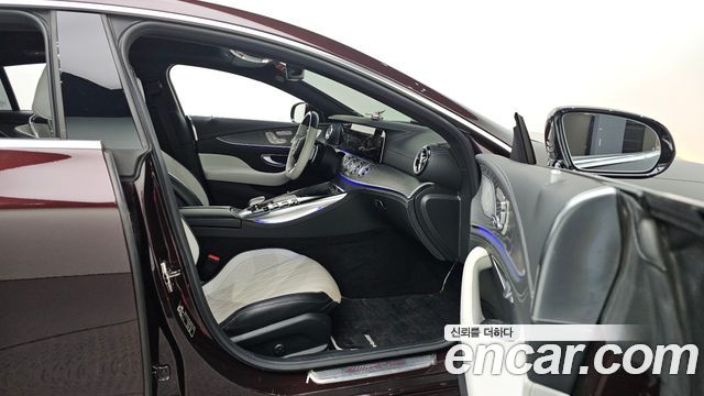 Mercedes-Benz AMG GT 2022 — photo 16