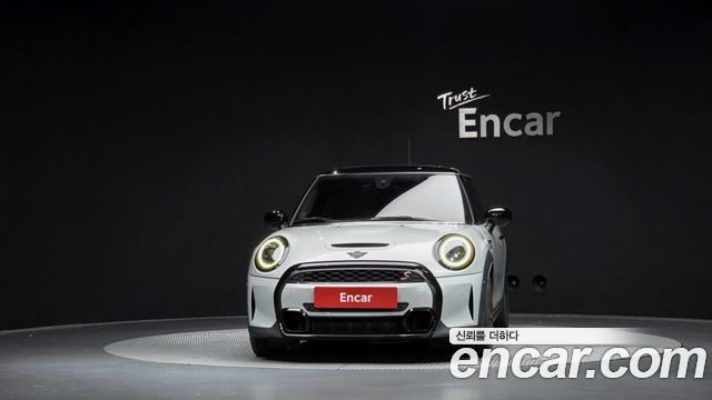 Mini Cooper 2023 — photo 3
