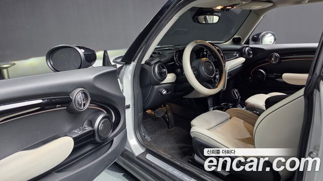 Mini Cooper 2023 — photo 10