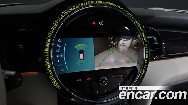 Mini Cooper 2023 — photo 15