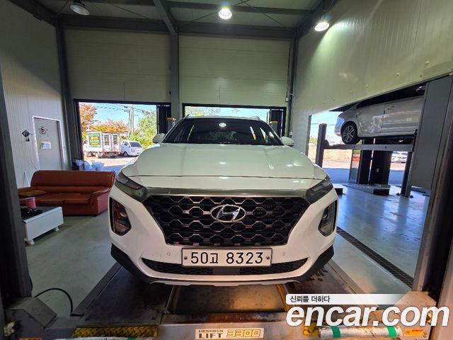 Hyundai Santafe 2019 — photo 2