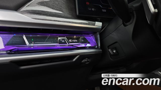 BMW i7 2023 — photo 24