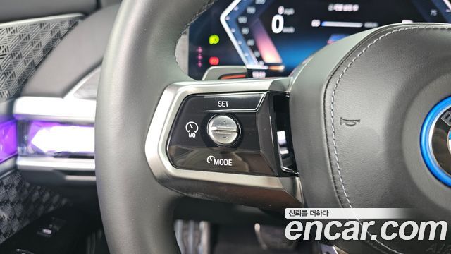 BMW i7 2023 — photo 26