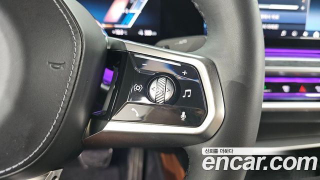 BMW i7 2023 — photo 27