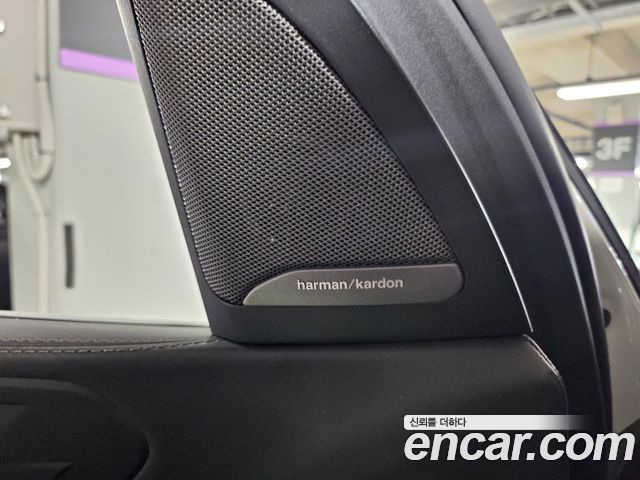BMW X5 2022 — photo 12