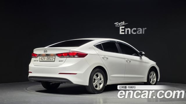 Hyundai AVANTE 2016 — photo 2