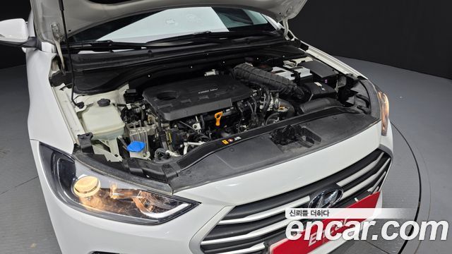 Hyundai AVANTE 2016 — photo 6