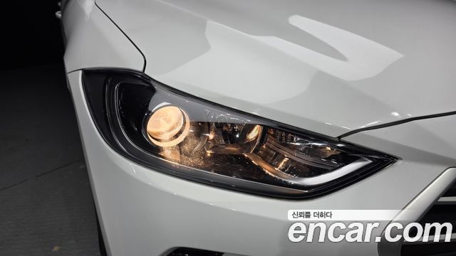 Hyundai AVANTE 2016 — photo 8