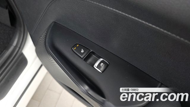 Kia K5 2020 — photo 25