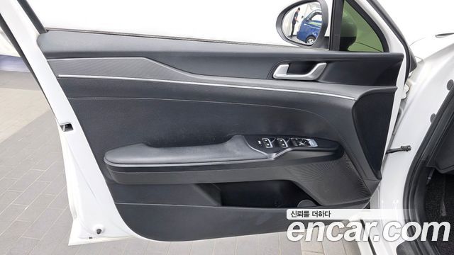 Kia K5 2020 — photo 14