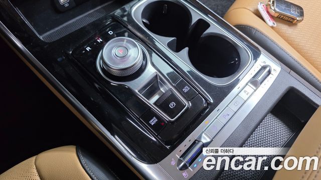 Kia Canival 2023 — photo 12